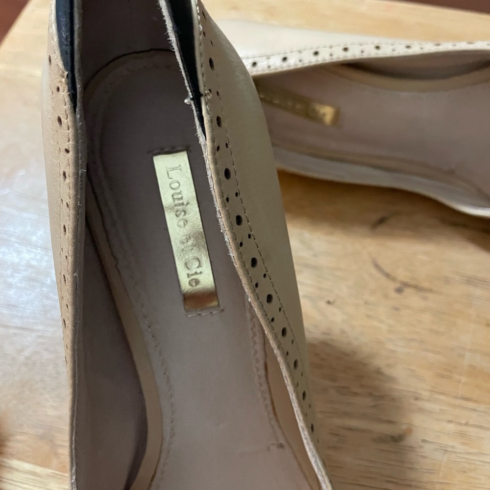 Louise et Cie Navy and Cream Heels - Picture 7 of 16